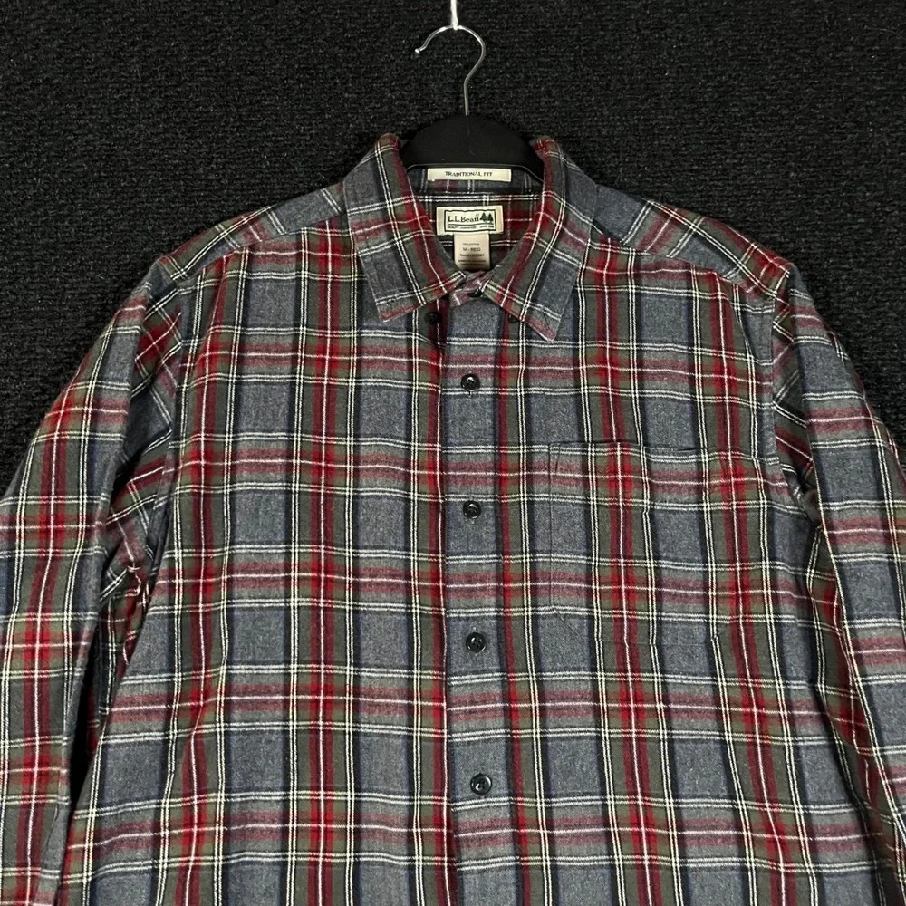 LL Bean Mens Flannel Shirt Medium Traditional Fit‎ Blue Red Plaid Cotton 228061